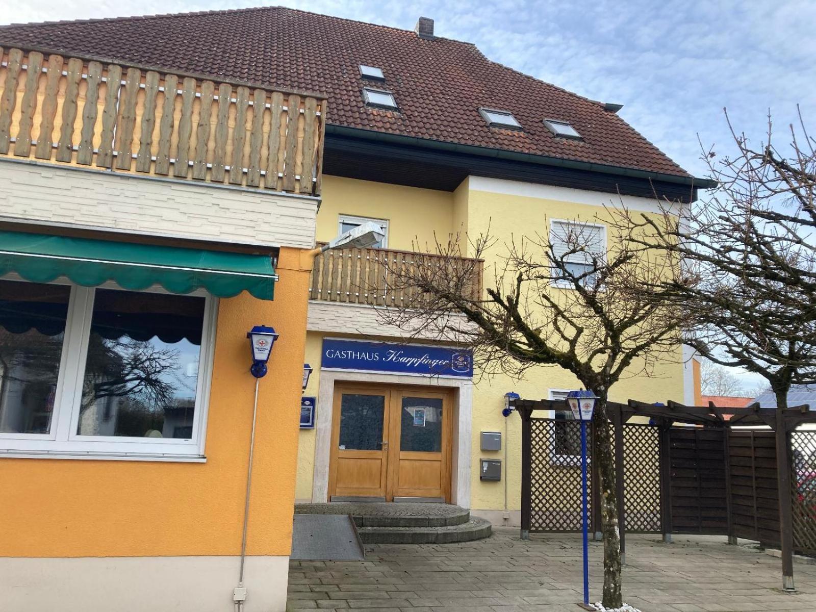 Gasthaus Karpfinger Aiterhofen Εξωτερικό φωτογραφία