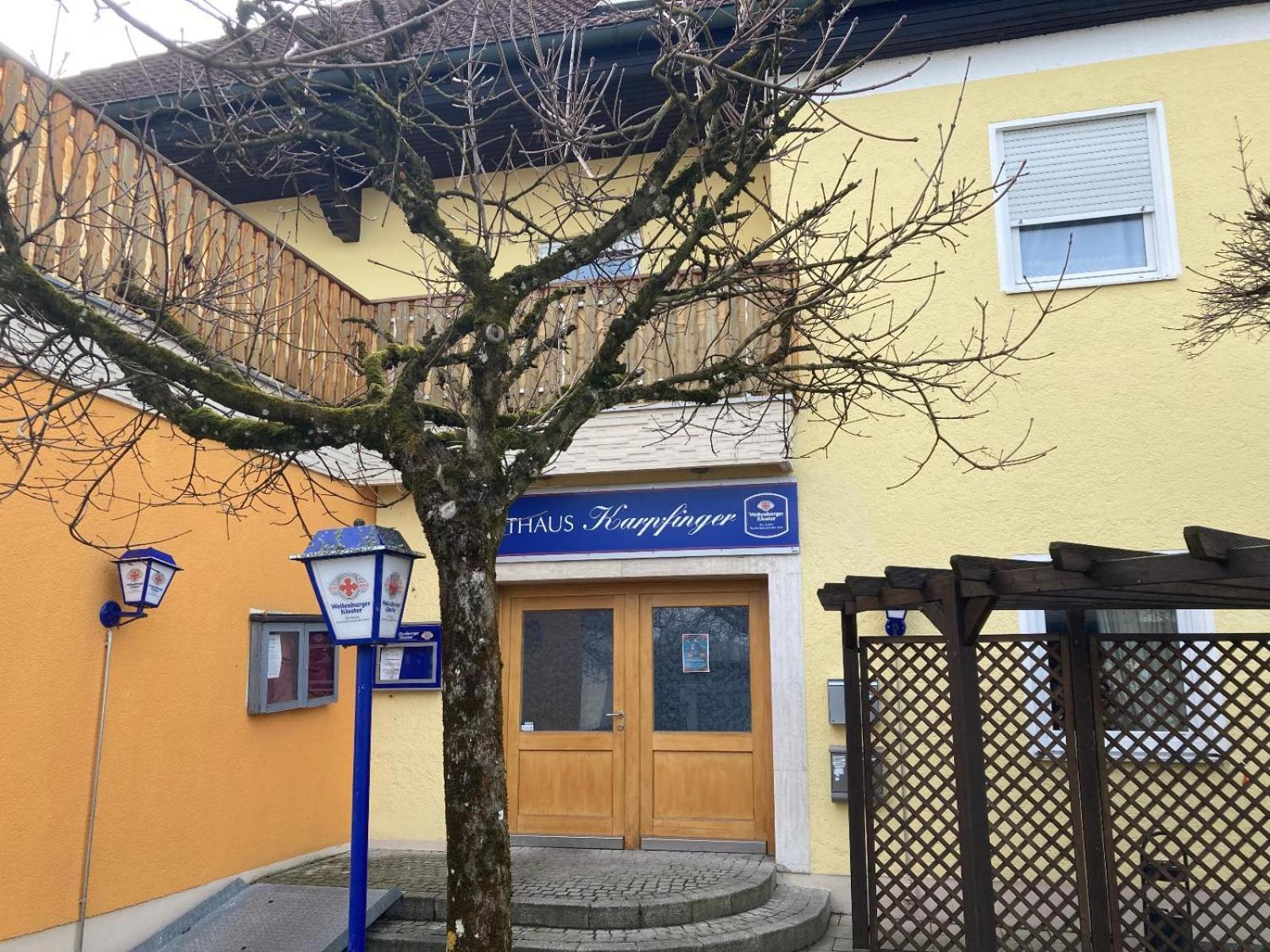Gasthaus Karpfinger Aiterhofen Εξωτερικό φωτογραφία