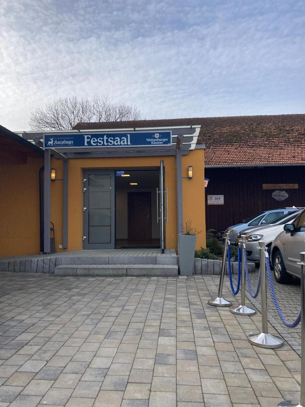 Gasthaus Karpfinger Aiterhofen Εξωτερικό φωτογραφία